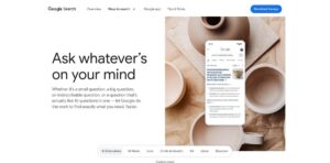 Una página web de búsqueda de Google que muestra la frase "Pregunta lo que tengas en mente" junto a un teléfono que muestra una búsqueda de Google sobre una imagen de tazas de cerámica.
