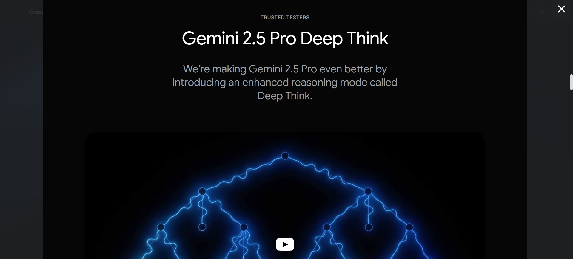 Captura de pantalla anunciando "Gemini 2.5 Pro Deep Think" con texto sobre un modo de razonamiento mejorado y una imagen estilizada de una red neuronal sobre un botón de reproducción.