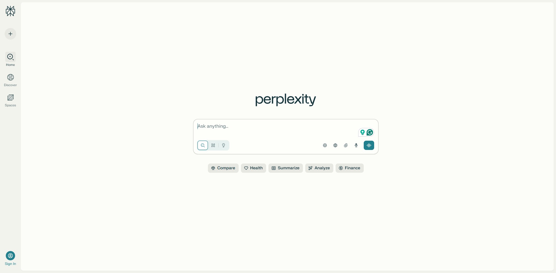 Captura de pantalla de la página de inicio de Perplexity AI con una barra de búsqueda central con opciones para componer, resumir, analizar y seleccionar temas como salud y finanzas. Menú de la barra lateral a la izquierda.