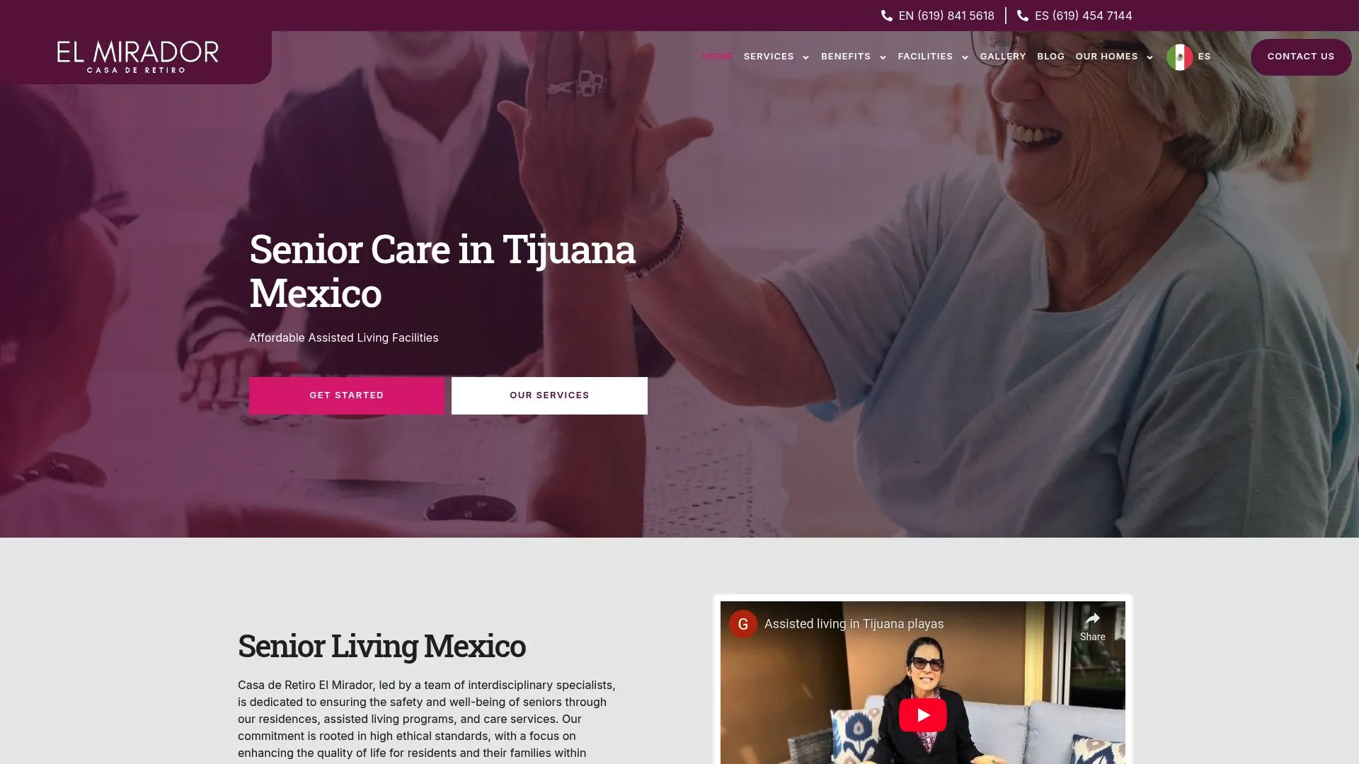 Captura de pantalla de la web de atención a mayores El Mirador, en la que aparece una anciana chocando los cinco con un cuidador, con un texto sobre la atención a mayores en Tijuana (México) y un menú de navegación en la parte superior.