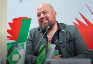 lanzamiento del libro "Diamante de Marcas Extraordinarias®", presentado por su fundador, Landare Pimentel, durante la Feria Internacional del Libro de Guadalajara